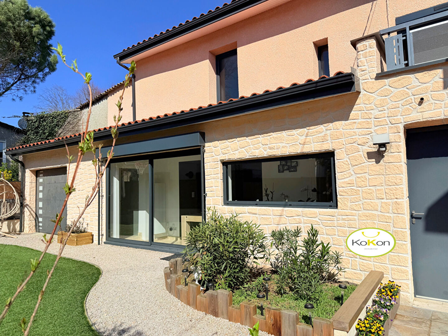 Maison de village de caract\u00e8re de 110m2 au grand calme 3\/18
