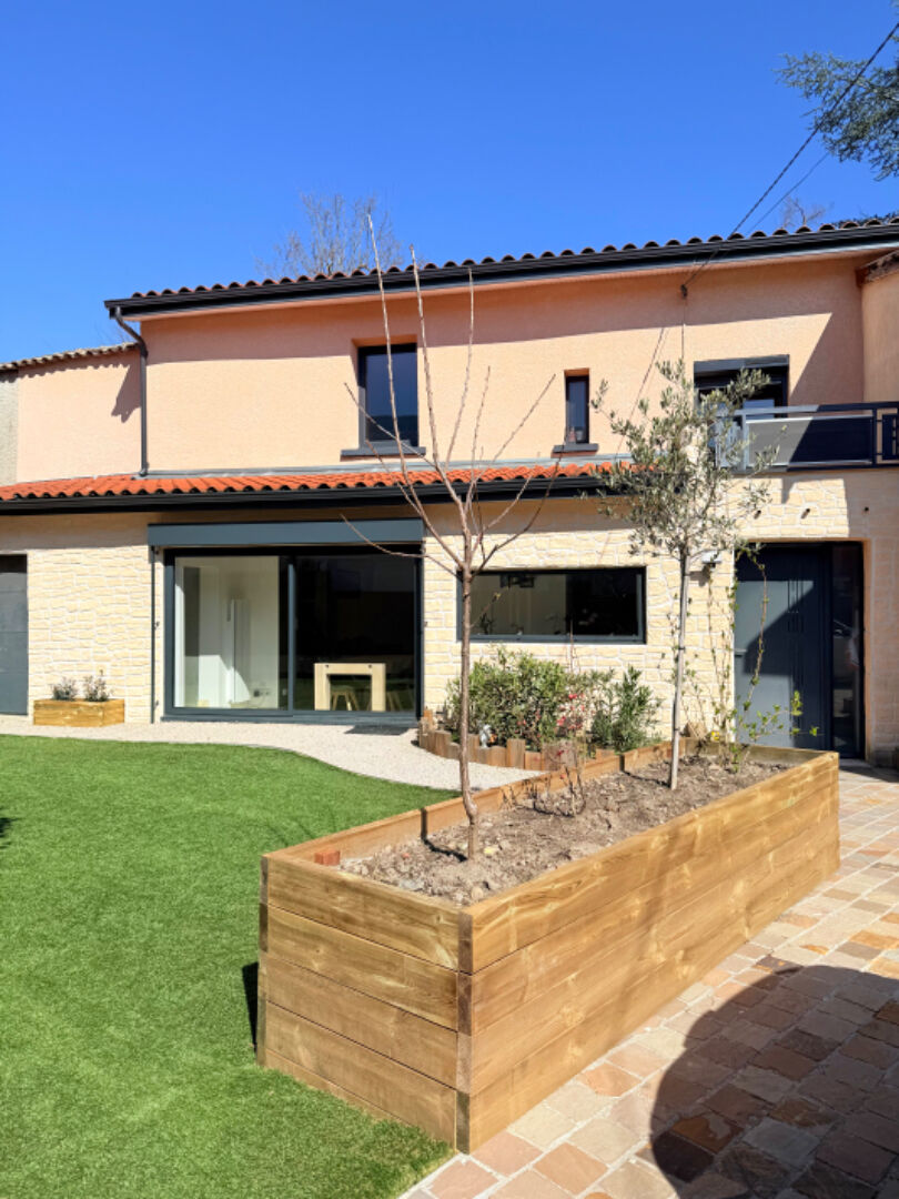 Maison de village de caract\u00e8re de 110m2 au grand calme 18\/18